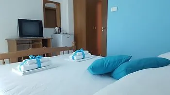 Apartmani Anaandita Novalja 3*,  Croatia
